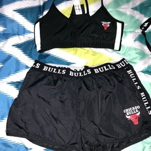 Bulls short set